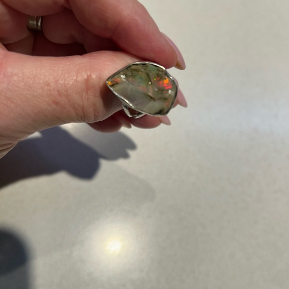 925 Sterling Silver Ring with Huge Ethiopian Opal Rough - Picture 16 of 16
